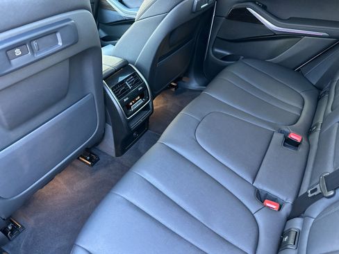 Used 2021 BMW X5 sDrive40i w/ Premium Package 2 image 12