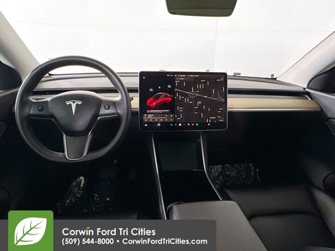 Used 2020 Tesla Model Y Long Range image 7