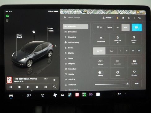 Used 2024 Tesla Model Y 2WD image 28