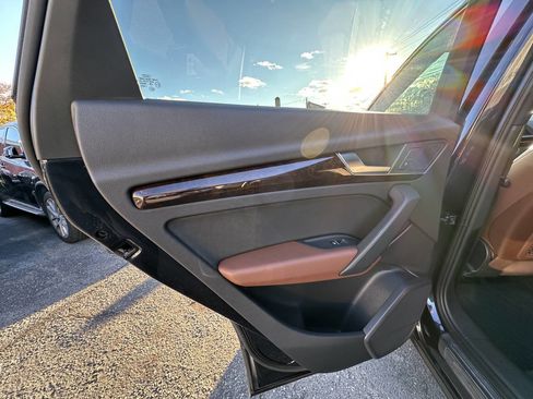 Used 2018 Audi Q5 2.0T Premium Plus image 14