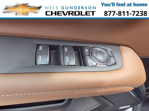 New 2026 Chevrolet Suburban High Country AWD/4WD image 24