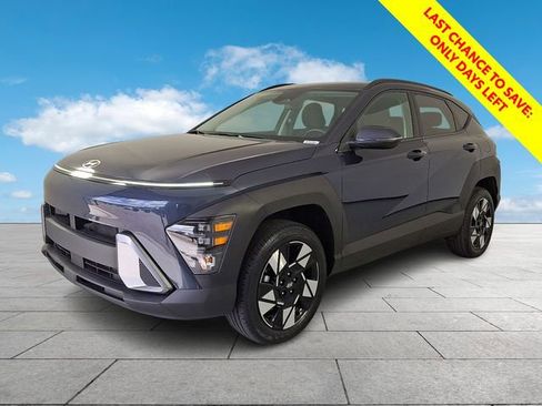 Certified 2025 Hyundai Kona SEL AWD/4WD image 4