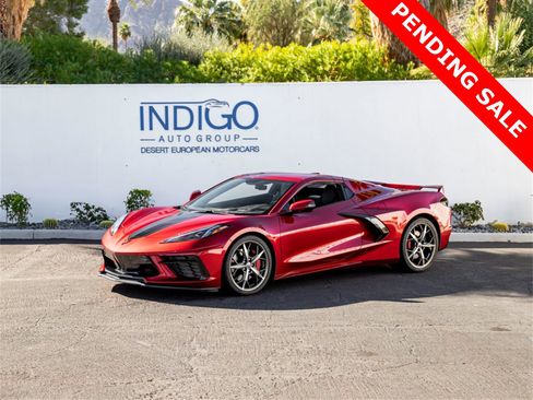 Used 2022 Chevrolet Corvette Stingray Premium Conv w/ Z51 Performance Package image 2