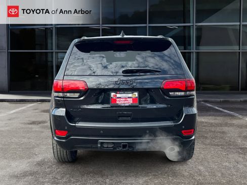 Used 2020 Jeep Grand Cherokee Altitude image 9