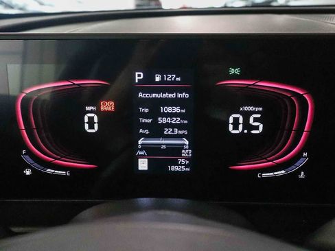 Used 2024 Kia Sportage EX FWD image 24