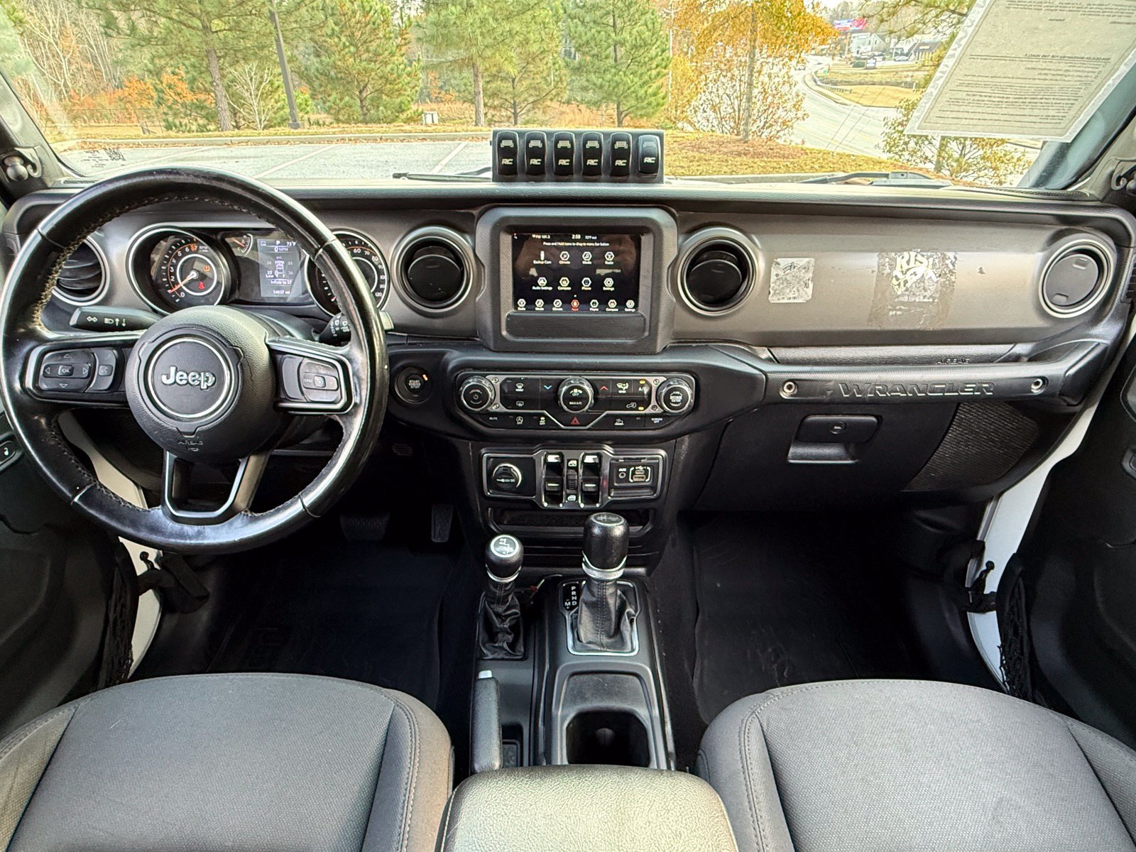 Used 2022 Jeep Wrangler Unlimited Sport w/ Xtreme Recon 35" Tire Package AWD/4WD image 22