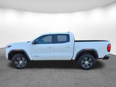 Used 2023 GMC Canyon AT4 AWD/4WD image 4