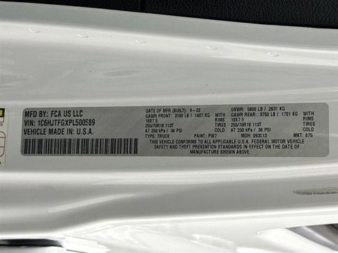 Used 2023 Jeep Gladiator Overland w/ Trailer Tow Package image 32