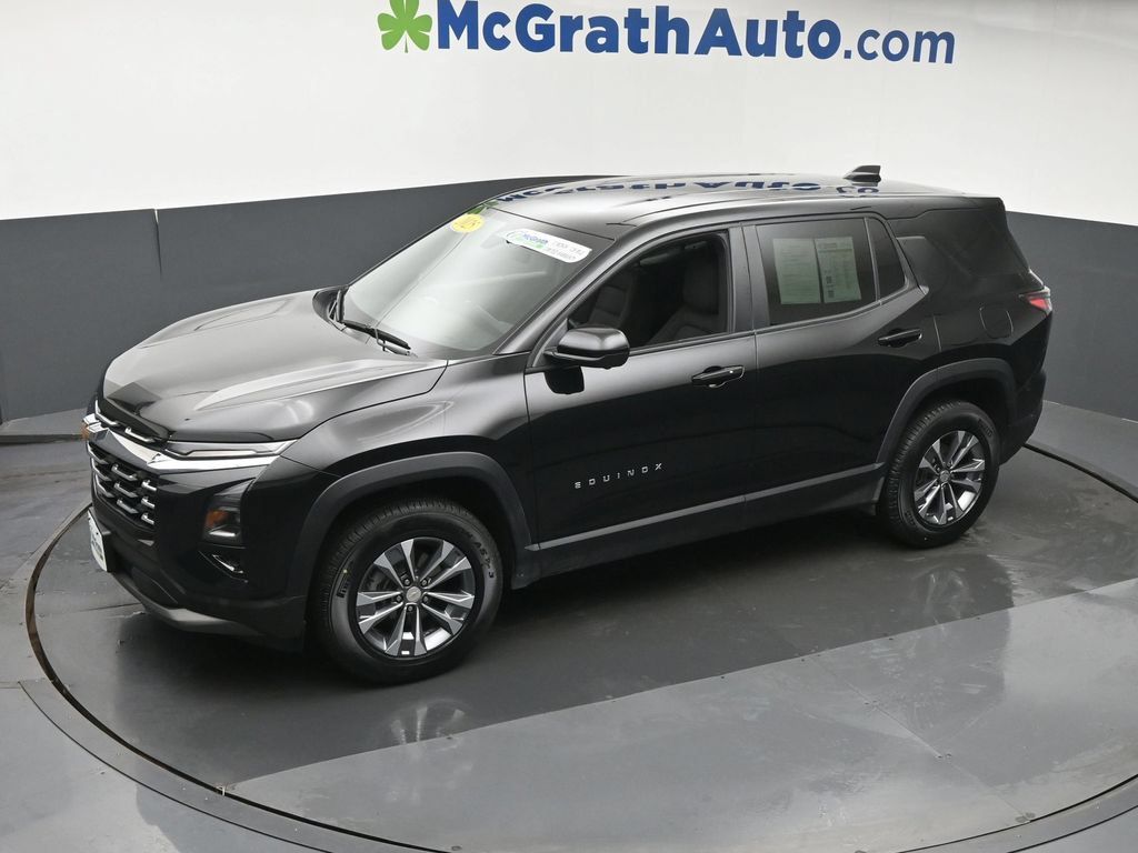 Used 2025 Chevrolet Equinox LT w/ Safety and Technology Package AWD/4WD image 11