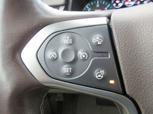 Used 2020 Chevrolet Suburban Premier w/ 6.2L Performance Package image 29