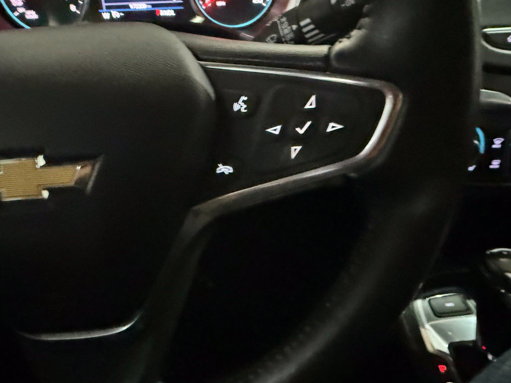 Used 2019 Chevrolet Equinox LT AWD/4WD image 16