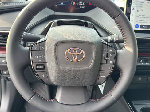 New 2025 Toyota Prius Plug-In Hybrid FWD image 17