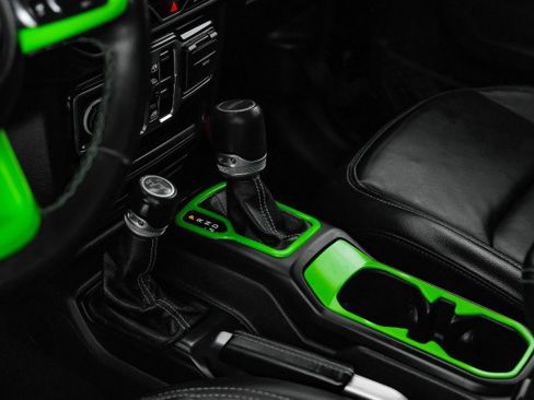 Used 2021 Jeep Gladiator Overland w/ Uconnect 4C Nav & Sound Group image 21