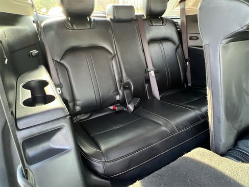 Used 2024 MAZDA CX-90 3.3 Turbo w/ Preferred Package image 16