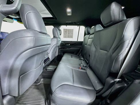 Used 2024 Lexus LX 600 4WD w/ Appearance Package image 23