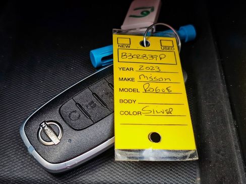 Used 2023 Nissan Rogue Platinum w/ Platinum Premium Package image 38