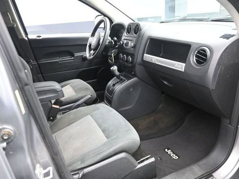 Used 2016 Jeep Compass Sport FWD image 24