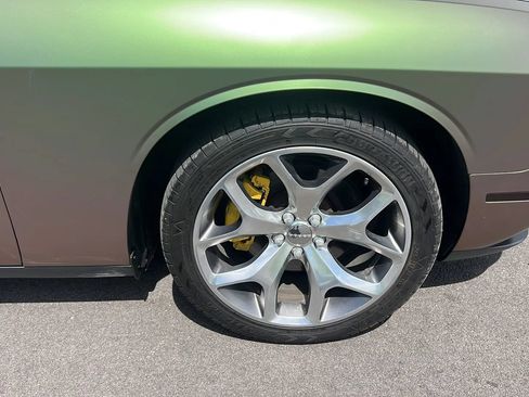 Used 2015 Dodge Challenger SXT Plus RWD image 29