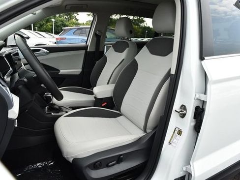 New 2026 Volkswagen Taos SE AWD/4WD image 19
