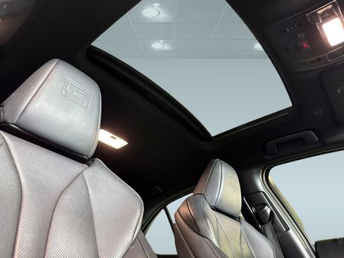 Used 2019 Lexus UX 250h F Sport AWD/4WD image 23