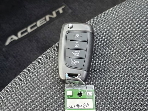 Used 2018 Hyundai Accent SEL image 34