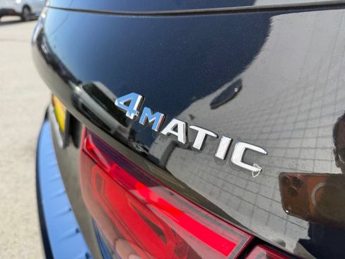 Used 2023 Mercedes-Benz GLB 250 4MATIC image 10