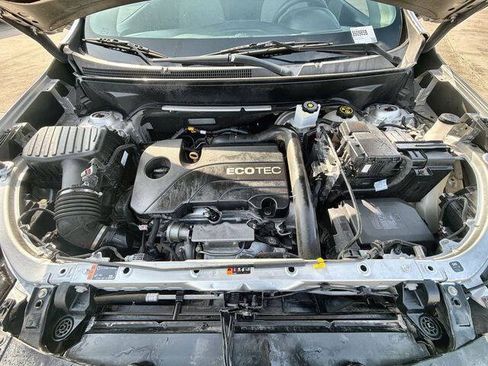 Used 2021 Chevrolet Equinox LS FWD image 29