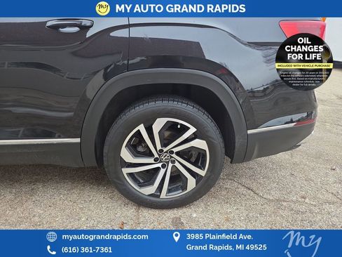Used 2023 Volkswagen Atlas SEL image 30
