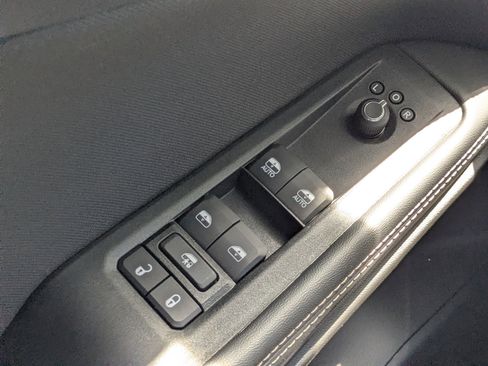 New 2026 Jeep Cherokee Laredo image 22