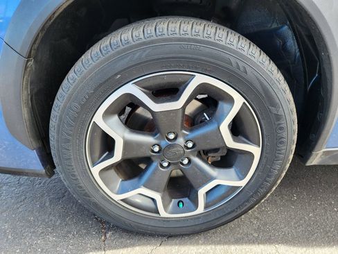 Used 2015 Subaru Crosstrek 2.0i Premium image 23