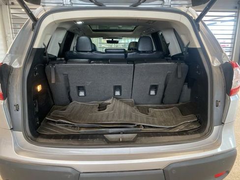 Used 2021 Subaru Ascent Limited w/ Technology Package AWD/4WD image 9
