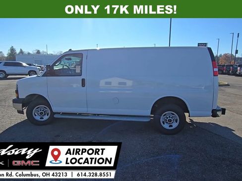 Used 2024 GMC Savana 2500 w/ Driver Convenience Package image 6
