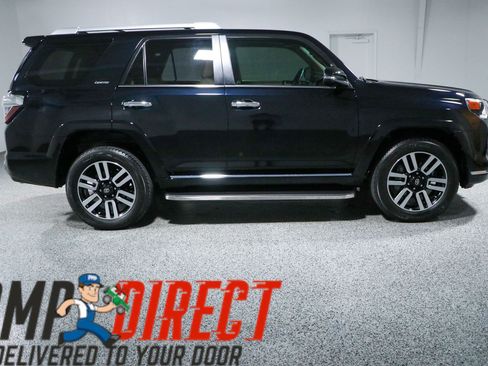 Used 2024 Toyota 4Runner Limited AWD/4WD image 6