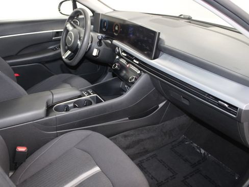 Used 2025 Hyundai Sonata SEL FWD image 23