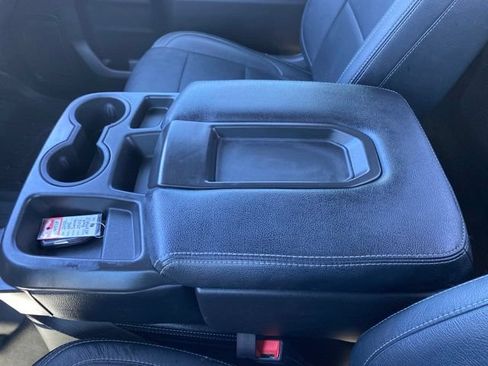 Used 2022 GMC Sierra 2500 SLE w/ SLE Convenience Package AWD/4WD image 18