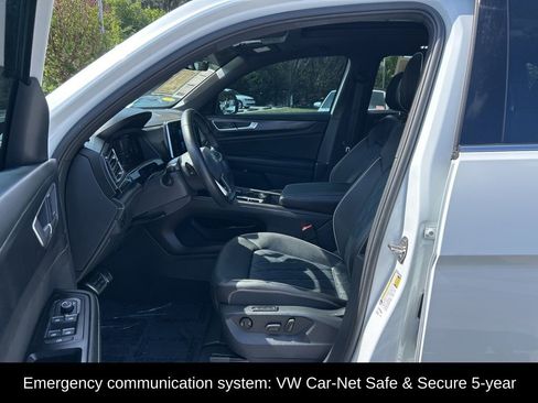 Certified 2025 Volkswagen Atlas Cross Sport SEL Premium R-Line AWD/4WD image 15
