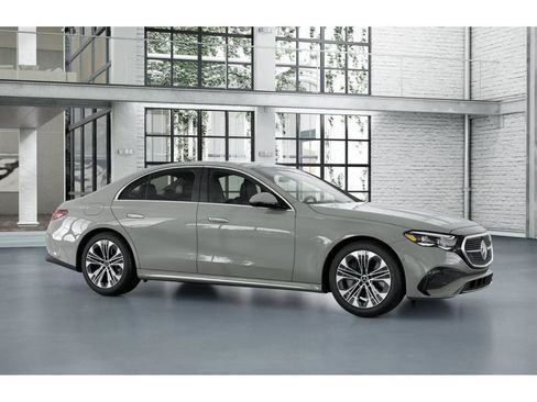 New 2026 Mercedes-Benz E 450 4MATIC Sedan image 13