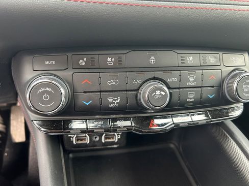 Certified 2024 Dodge Durango GT AWD/4WD image 25