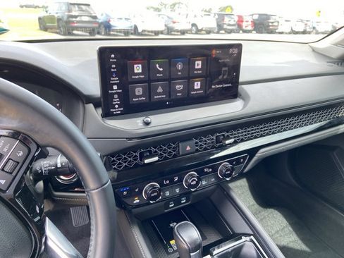 Used 2023 Honda Accord Touring image 23
