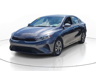 Used 2022 Kia Forte LXS w/ LXS Technology Package video 2