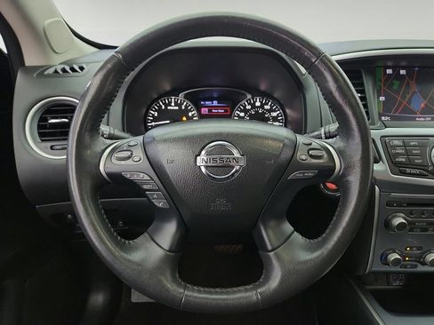 Used 2018 Nissan Pathfinder SL AWD/4WD image 13