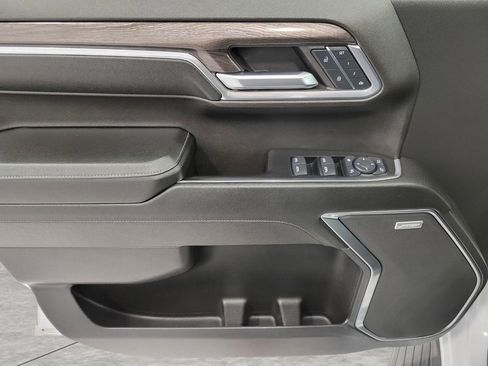 Used 2024 Chevrolet Silverado 1500 LTZ w/ LTZ Premium Package AWD/4WD image 26