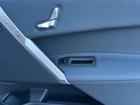 New 2026 BMW iX xDrive60 image 20