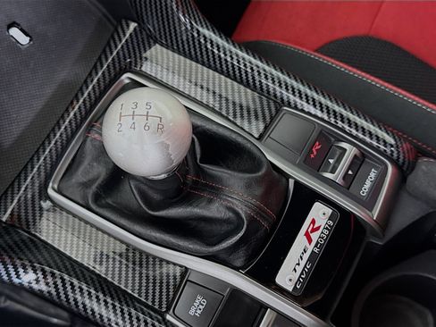 Used 2017 Honda Civic Type R image 20