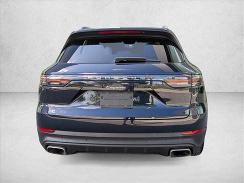 Used 2023 Porsche Cayenne Platinum Edition AWD/4WD image 7