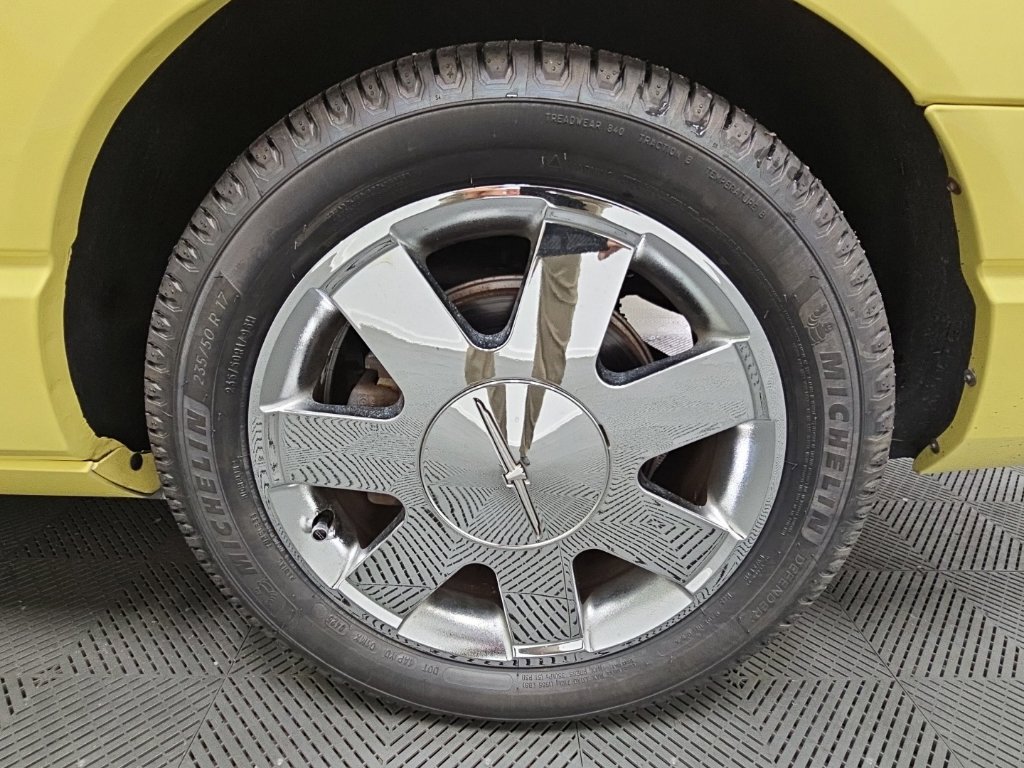 Used 2002 Ford Thunderbird RWD image 29
