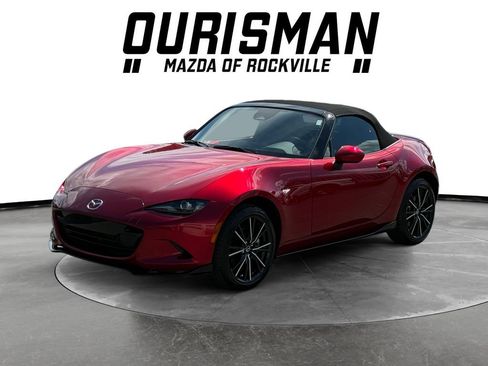 Used 2025 MAZDA MX-5 Miata Grand Touring w/ Appearance Package RWD image 2
