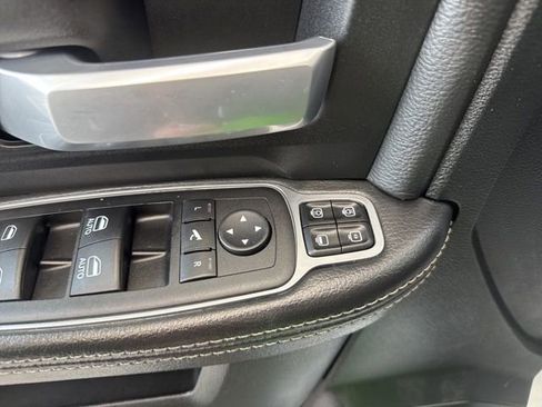 Used 2024 RAM 2500 Big Horn image 17