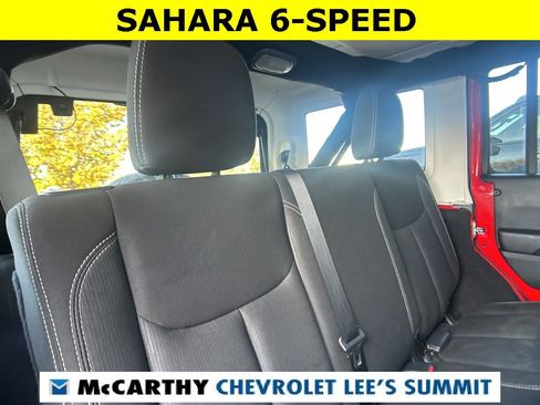 Used 2018 Jeep Wrangler Unlimited Sahara w/ Dual Top Group image 35