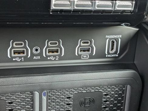 New 2025 RAM 2500 Limited AWD/4WD image 26